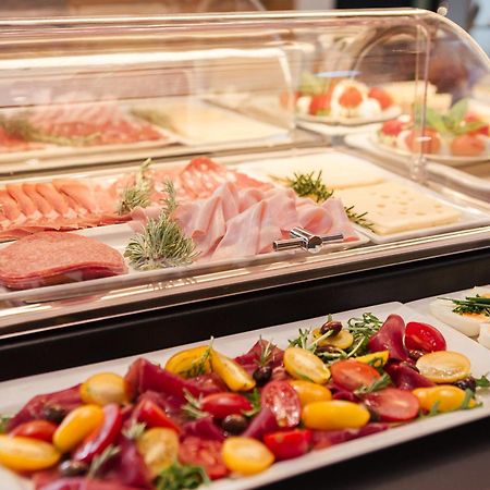 Hotel Garni Sirmian Merano Ngoại thất bức ảnh